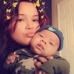 Meet your Posher, Gloria